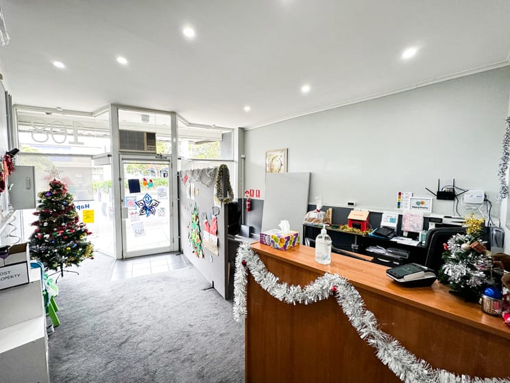 Click to view all images 108 Boronia Road Boronia VIC 3155 - Image 3