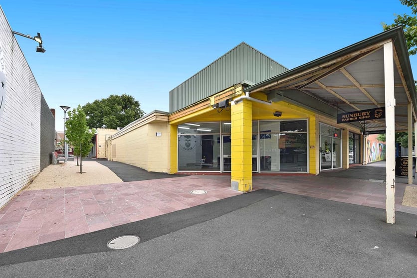 Click to view all images 62 O'Shanassy Street Sunbury VIC 3429 - Image 1