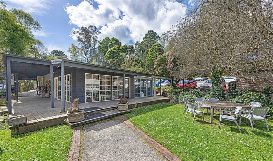 Click to view all images 1/10 Parsons Lane Olinda VIC 3788 - Image 3