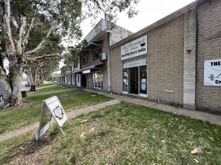 Click to view all images 1/18-20 Ford Street Moruya NSW 2537 - Image 2