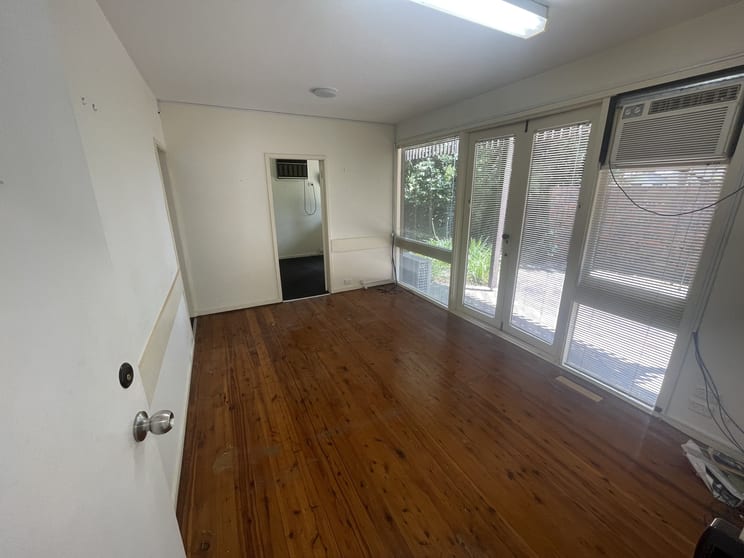 Click to view all images 2/41 Palmerston Road Hornsby NSW 2077 - Image 2