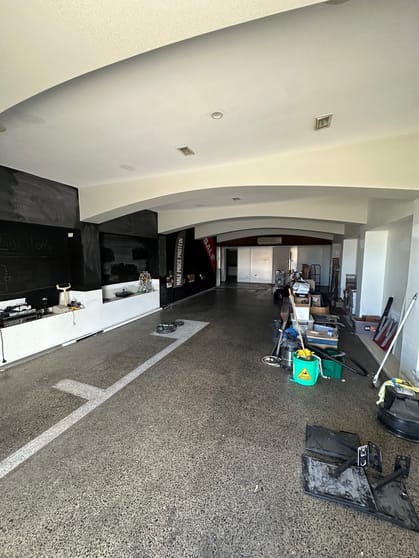 Click to view all images 2/99 Flagstaff Road Lake Heights NSW 2502 - Image 2