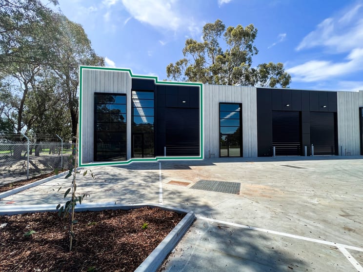 Click to view all images 42 Orchard Street Kilsyth VIC 3137 - Image 1
