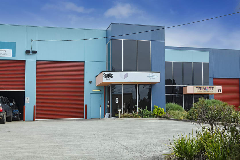 Click to view all images 5/17 Southfork Drive Kilsyth VIC 3137 - Image 2