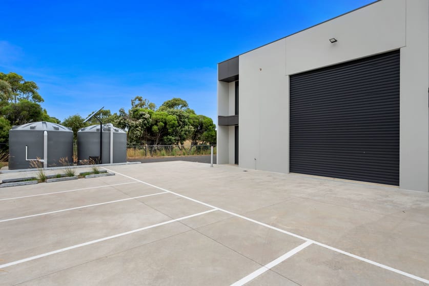 Click to view all images 8/24-26 Saunders Street North Geelong VIC 3215 - Image 2