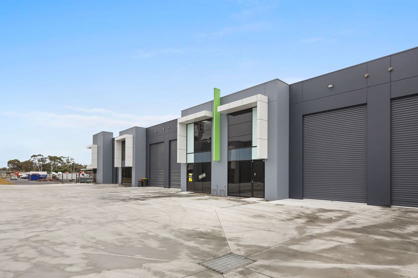 Click to view all images 4/10 Klauer Street Seaford VIC 3198 - Image 2
