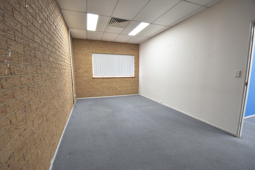 Click to view all images 6/12 Nelson Street Fairfield NSW 2165 - Image 3