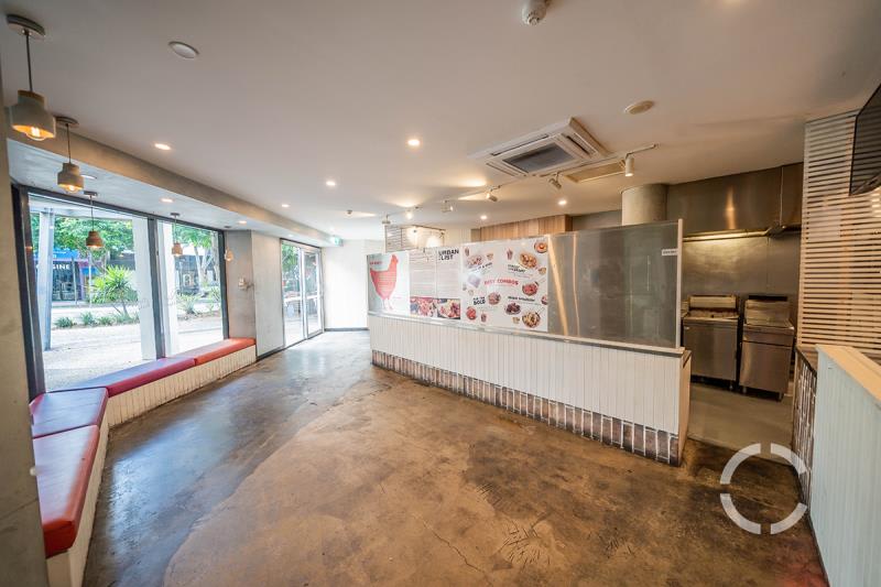 Click to view all images 8/220 Melbourne Street South Brisbane QLD 4101 - Image 2