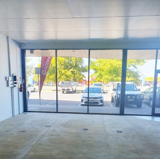 Click to view all images 733 Fifteenth Street Mildura VIC 3500 - Image 3
