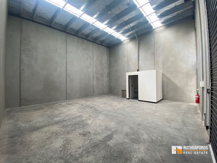 Click to view all images 8/6 Richards Court Keilor Park VIC 3042 - Image 3