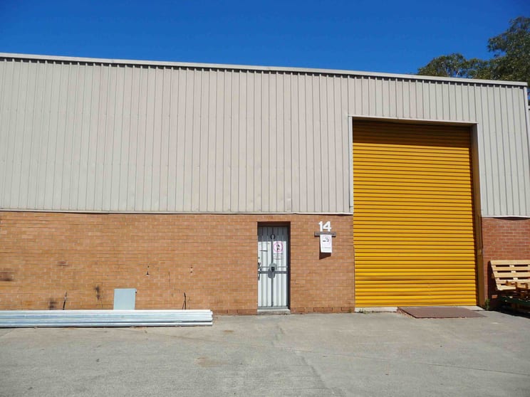 Click to view all images 2 Burrows Road South St Peters NSW 2044 - Image 2