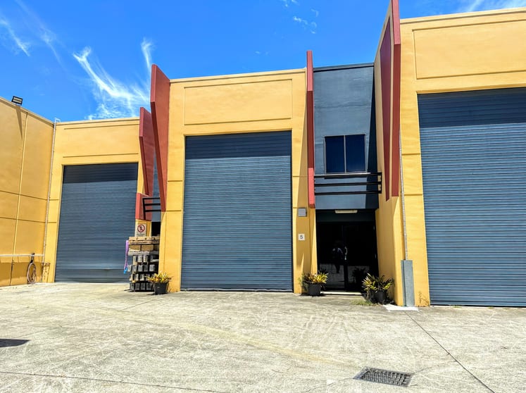 Click to view all images 5/17 Coghill Drive Currumbin Waters QLD 4223 - Image 1
