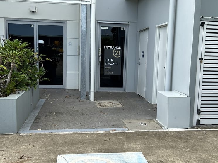 Click to view all images 9B/10 Liuzzi Street Pialba QLD 4655 - Image 1