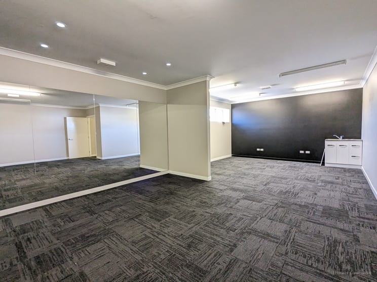 Click to view all images 1b-South/373 Ruthven Street Toowoomba City QLD 4350 - Image 2