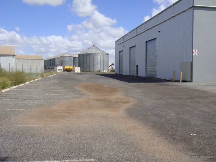 42 Cooper Street Dalby QLD 4405 - Image 3
