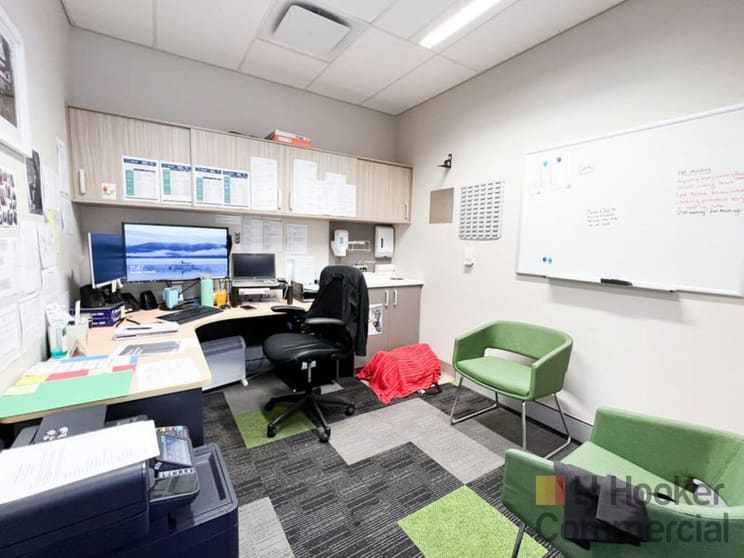 Click to view all images Suite 1.1/69a Central Coast Highway West Gosford NSW 2250 - Image 2