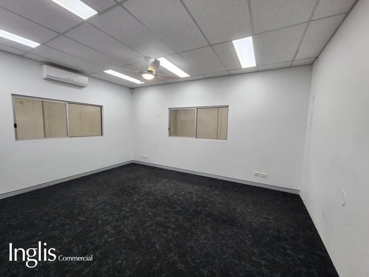 Click to view all images 4/59 Smeaton Grange Road Smeaton Grange NSW 2567 - Image 2