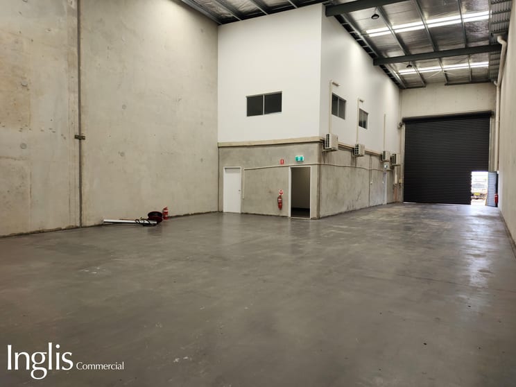 Click to view all images 4/59 Smeaton Grange Road Smeaton Grange NSW 2567 - Image 3