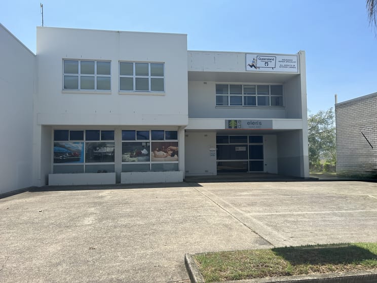 Click to view all images 151 Brisbane Road Mooloolaba QLD 4557 - Image 2