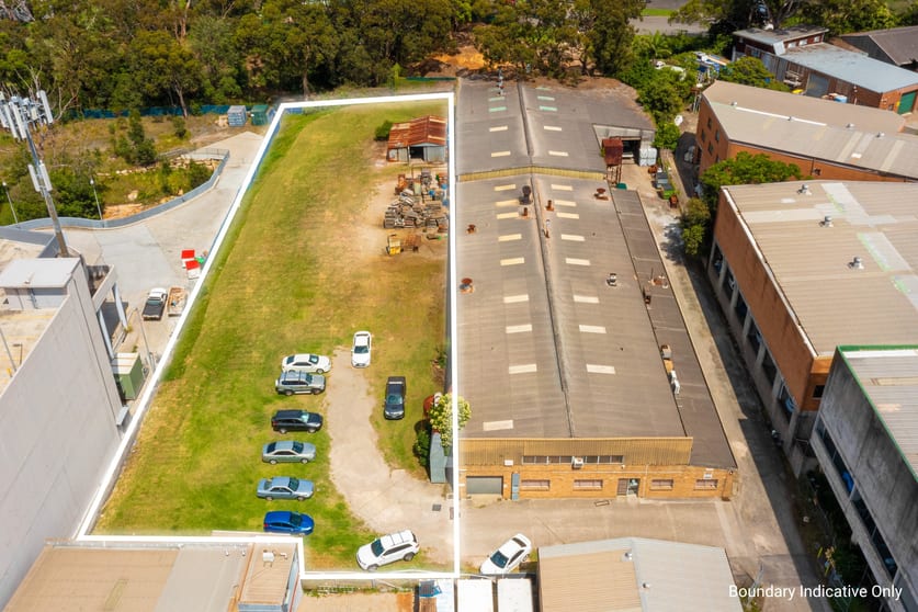Click to view all images Yard, 51A Anderson Road Mortdale NSW 2223 - Image 2
