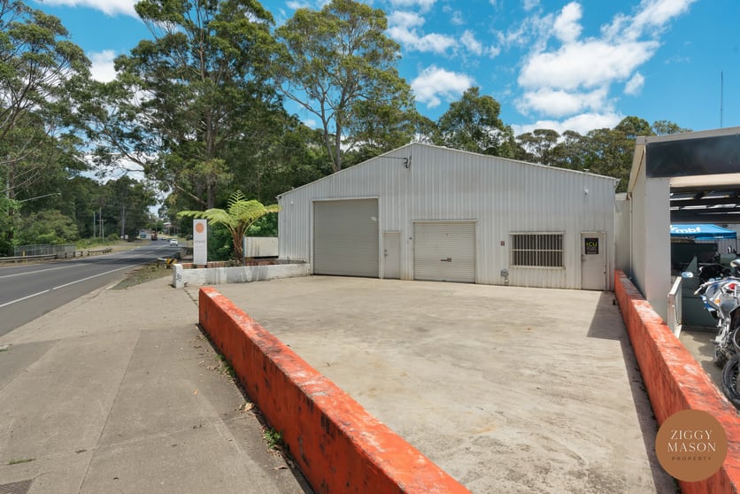 Click to view all images 61 Albatross Road Nowra NSW 2541 - Image 3
