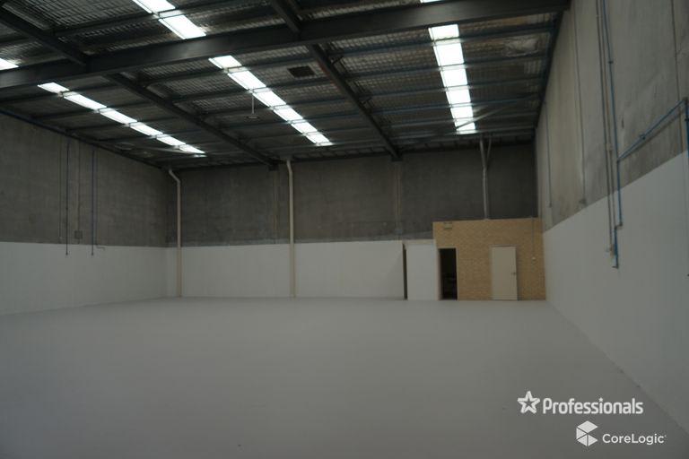 Click to view all images 8/305 Victoria Road Malaga WA 6090 - Image 2