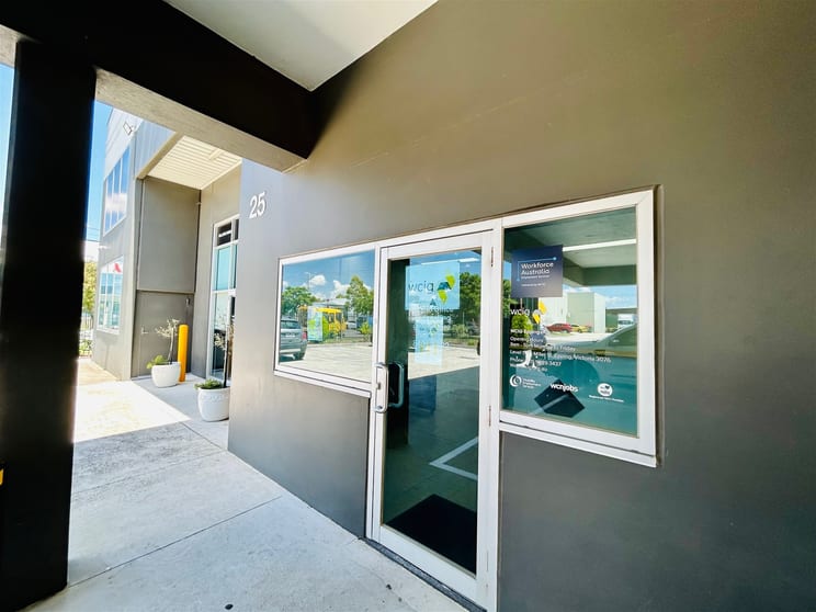 Click to view all images ABC/25 Miller St Epping VIC 3076 - Image 2
