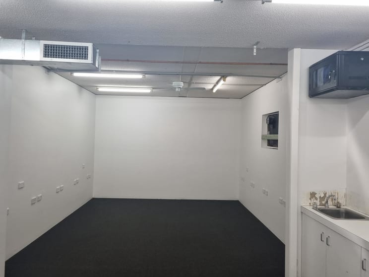 Shop 4/10 Hope Street Blaxland NSW 2774 - Image 3