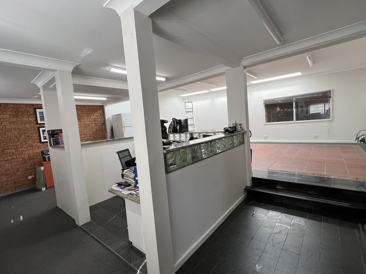 Click to view all images Caringbah NSW 2229 - Image 2