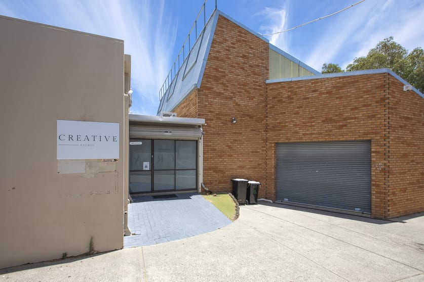 Click to view all images 3/15 Canham Way Greenwood WA 6024 - Image 2