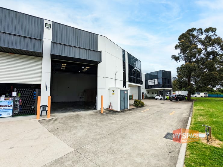 Click to view all images 2/50 George Street Granville NSW 2142 - Image 3