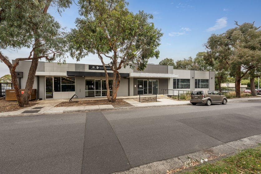 Click to view all images 3 William Street Boronia VIC 3155 - Image 1