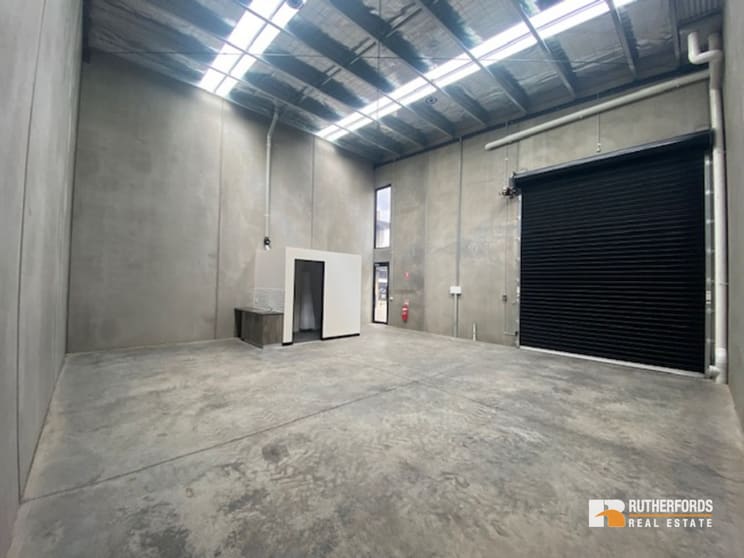 Click to view all images 9/6 Richards Court Keilor Park VIC 3042 - Image 3