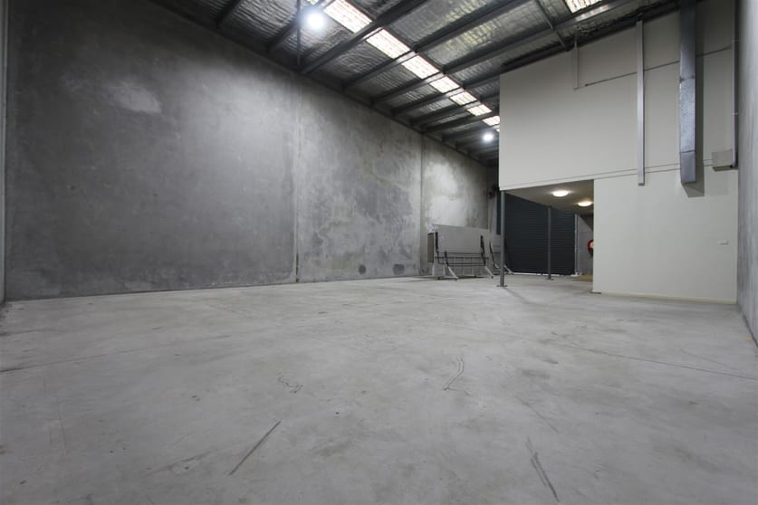 Click to view all images Unit 6/74-76 Oak Road Kirrawee NSW 2232 - Image 2