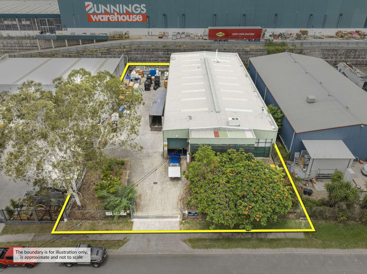 Click to view all images 10 Pease Court Bethania QLD 4205 - Image 3