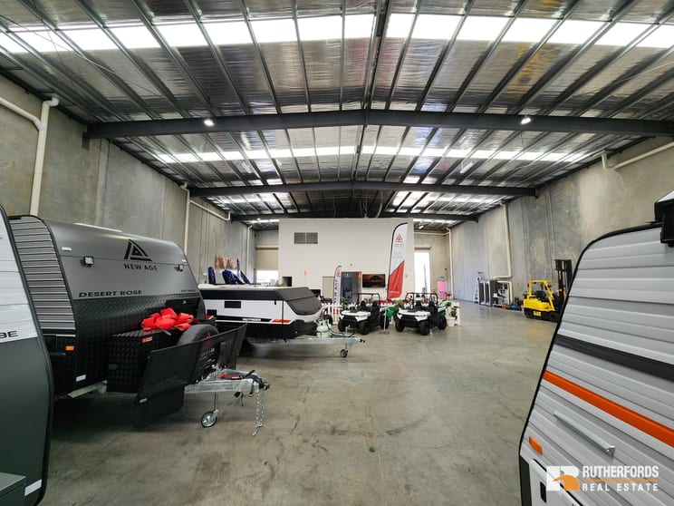 Click to view all images 1/185-193 Hume Highway Somerton VIC 3062 - Image 2