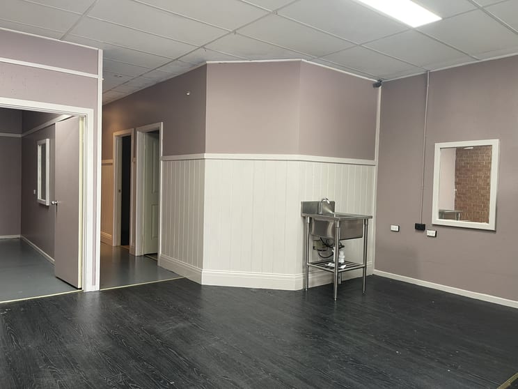 Click to view all images Shop 4/1385 Healesville Koo Wee Rup Road Woori Yallock VIC 3139 - Image 3