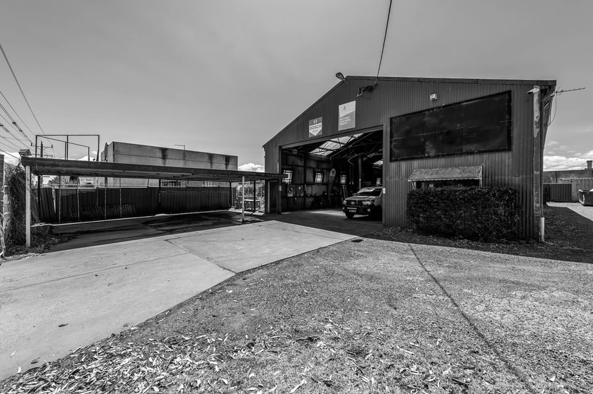 Click to view all images 320-322 Kororoit Creek Road Williamstown North VIC 3016 - Image 1