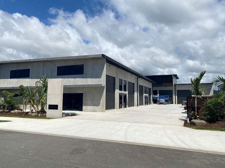 Click to view all images 3/54 Lysaght Street Coolum Beach QLD 4573 - Image 2