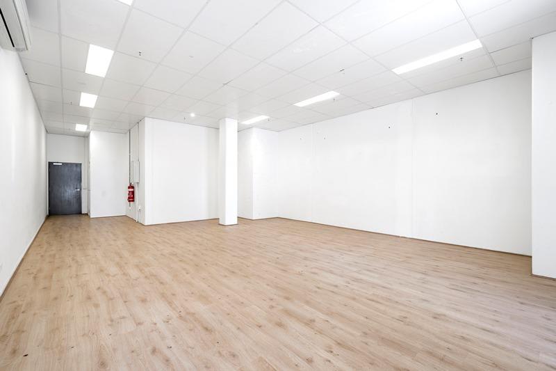 Click to view all images Shop/53 Collins Street Essendon VIC 3040 - Image 3