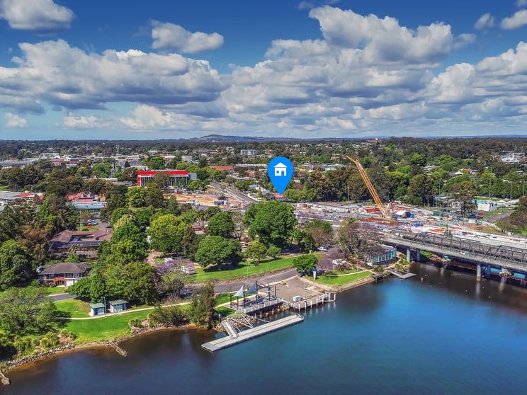Click to view all images 27 Bridge Road Nowra NSW 2541 - Image 2