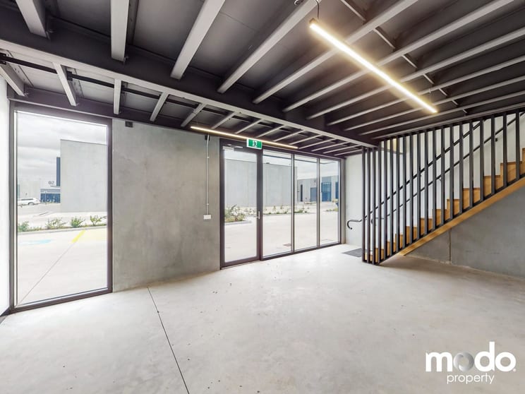 Click to view all images 25/74 Willandra Drive Epping VIC 3076 - Image 3