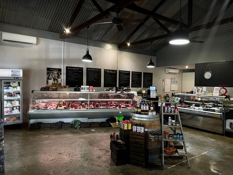 Click to view all images 1/33 High Street Yackandandah VIC 3749 - Image 2