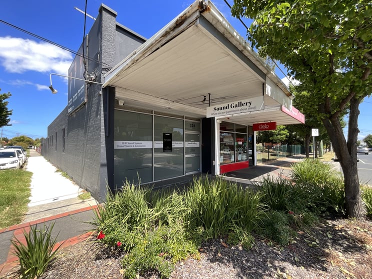 Click to view all images 224 McKinnon Road Mckinnon VIC 3204 - Image 1
