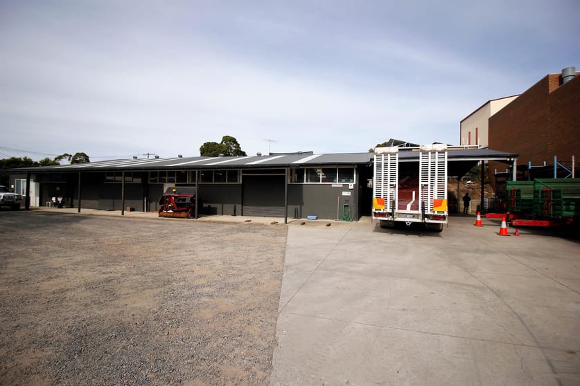 Click to view all images 10 Thomas Street Ferntree Gully VIC 3156 - Image 3