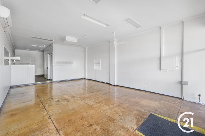 Click to view all images 45 Haverfield Street Echuca VIC 3564 - Image 2