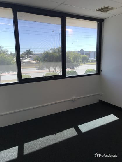 Click to view all images 2b/2 Mulgul Road Malaga WA 6090 - Image 3