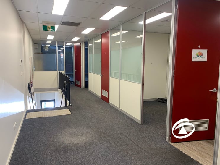 Click to view all images 10A Blackburne Square Berwick VIC 3806 - Image 2