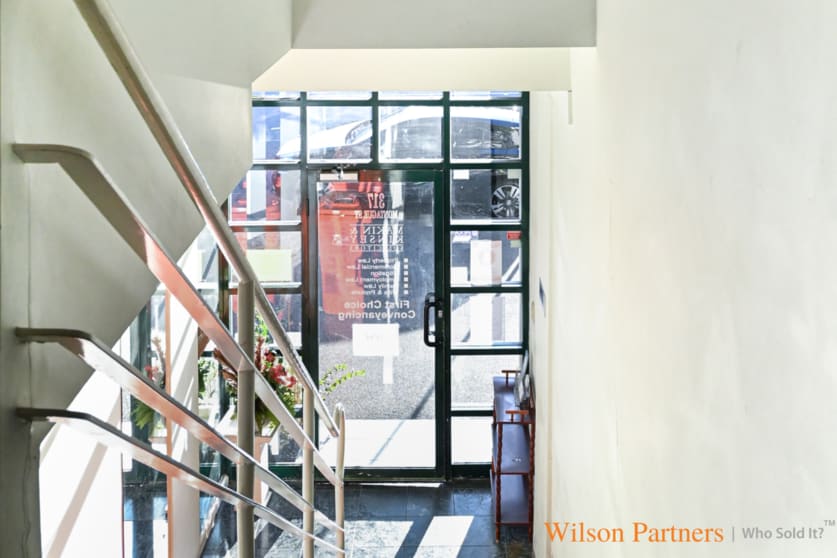 Click to view all images 1/317 Montague Street Albert Park VIC 3206 - Image 3