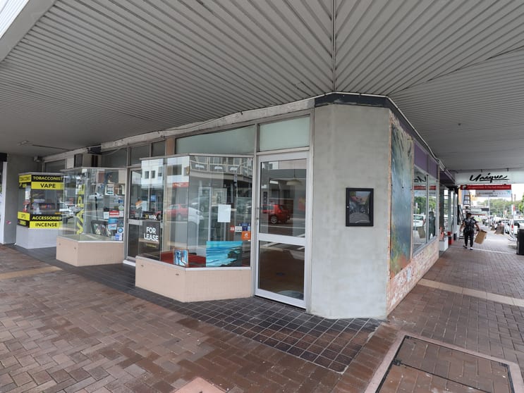 Click to view all images 2 & 3/258 Princes Highway Corrimal NSW 2518 - Image 2
